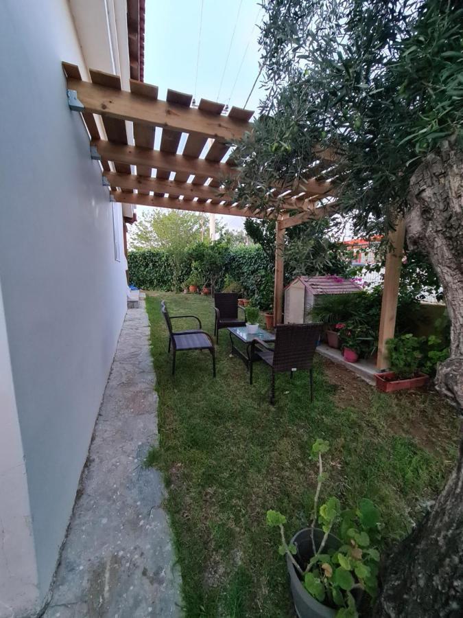 Semelia'S Guest House Spata  Bagian luar foto
